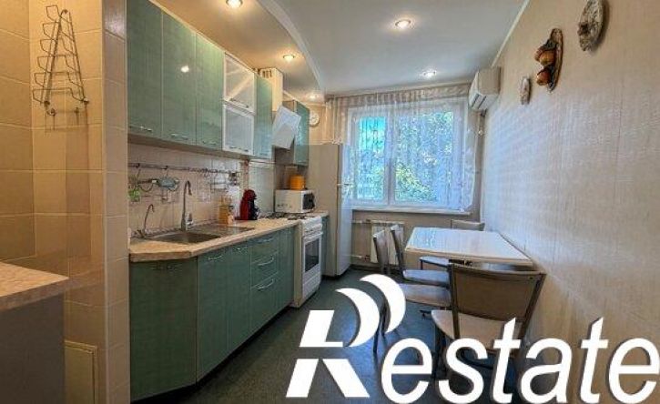 3-комн квартира улица Константина Симонова, 30,  д. 30