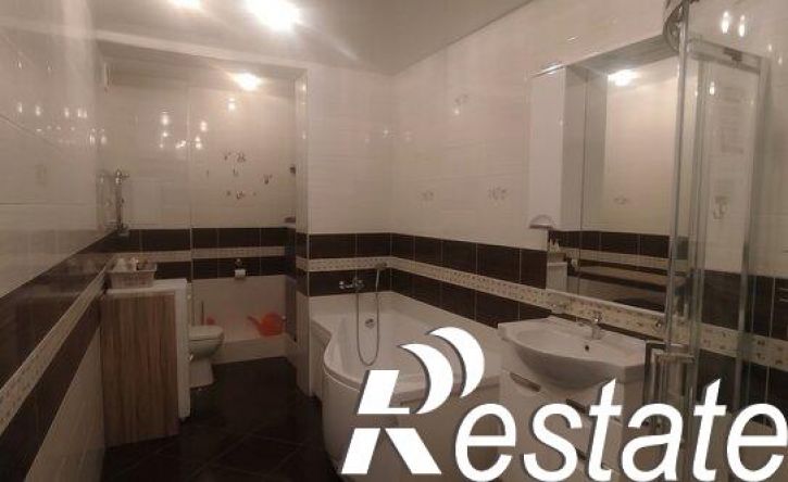 3-комн квартира улица 51-й Гвардейской, 30,  д. 30