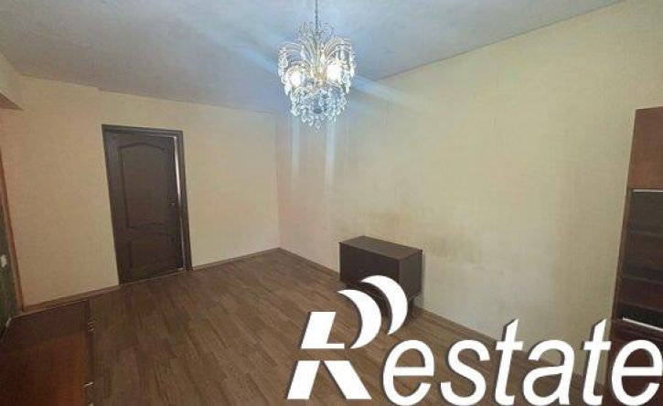 2-комн квартира улица Хользунова, 38,  д. 38