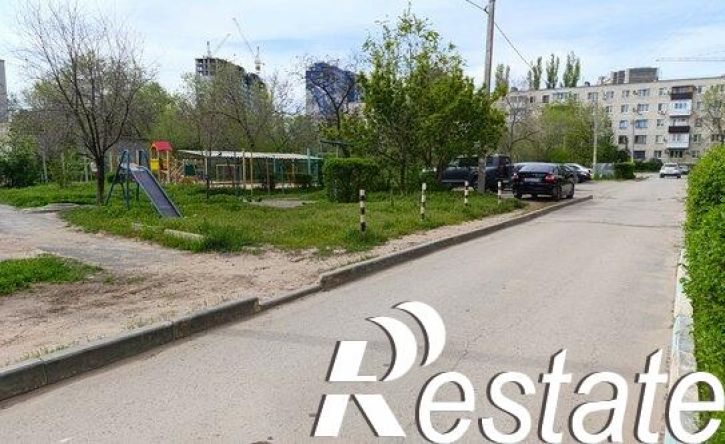 3-комн квартира улица 50 лет Октября, 17,  д. 17