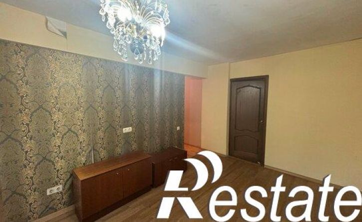 2-комн квартира улица Хользунова, 38,  д. 38
