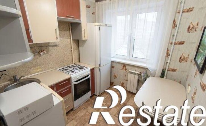 3-комн квартира улица Голубева, 3,  д. 3