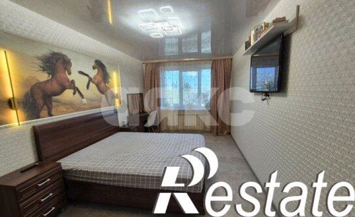 2-комн квартира Университетский проспект, 80,  д. 80
