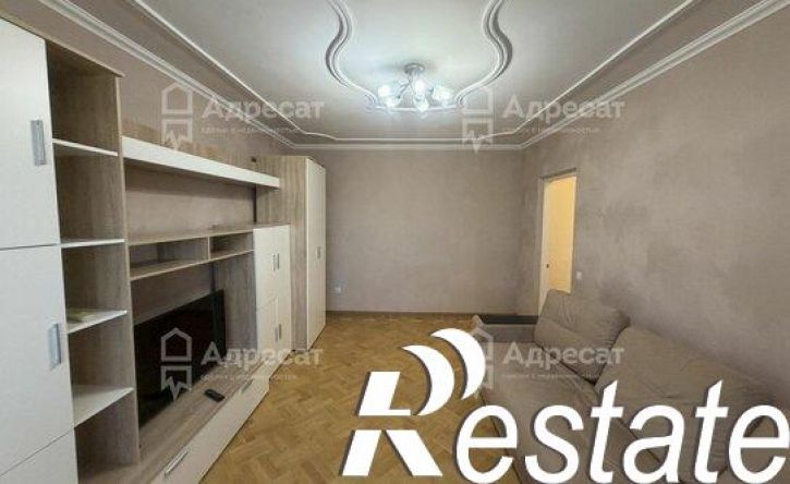 3-комн квартира улица Константина Симонова, 42,  д. 42