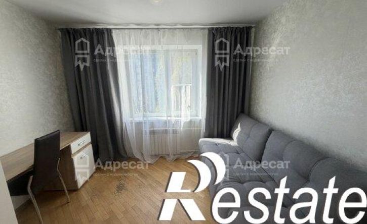 3-комн квартира улица Константина Симонова, 42,  д. 42