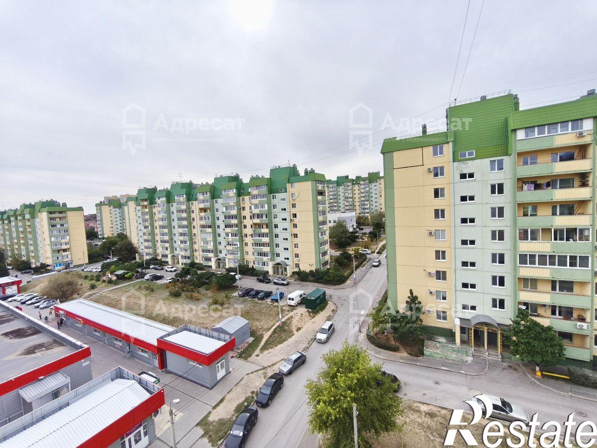 Купить квартиру за 5 390 000 рублей на ул. Комарова,  д.79