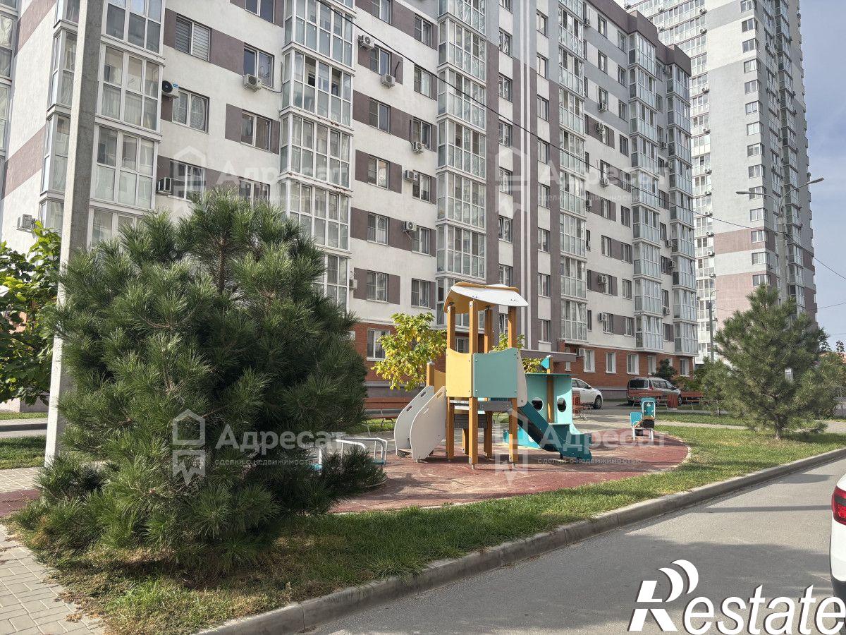 Купить квартиру за 4 150 000 рублей на ул. им. Гаря Хохолова,  д.1