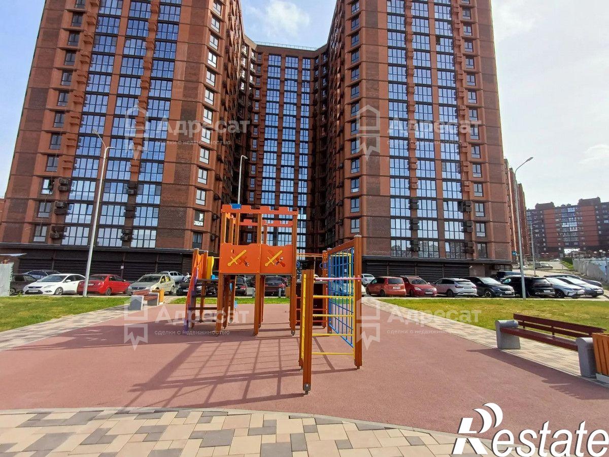 Купить квартиру за 2 620 000 рублей на ул. Ломакина,  д.3