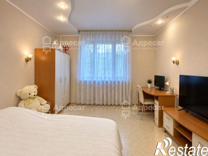 3-комн квартира ул. Республиканская,  д.10