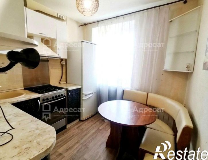 2-комн квартира ул. 64-й Армии,  д.65