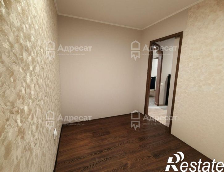 2-комн квартира ул. 64-й Армии,  д.65