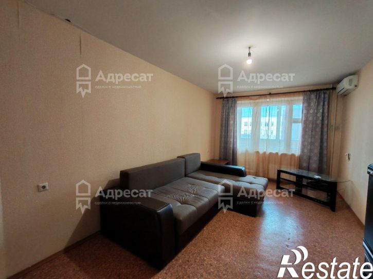 4-комн квартира ул. Шекснинская,  д.46
