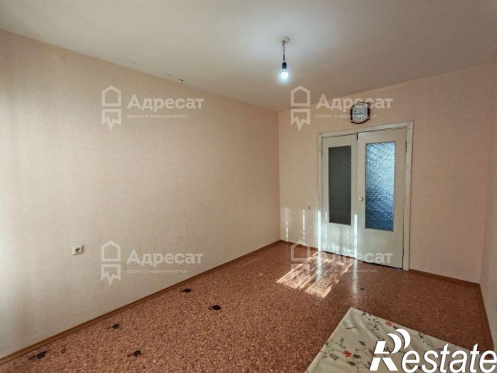 4-комн квартира ул. Шекснинская,  д.46
