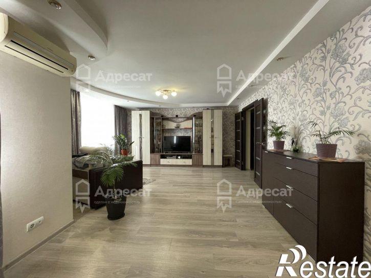 3-комн квартира ул. Колосовая,  д.10