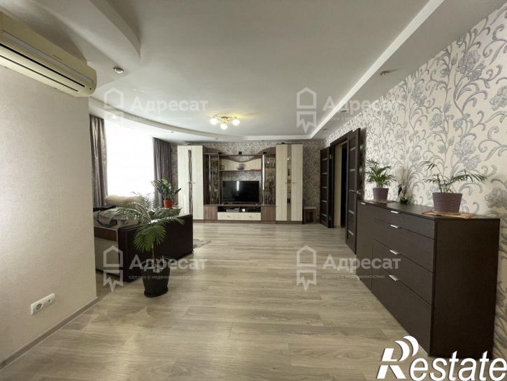 3-комн квартира ул. Колосовая,  д.10