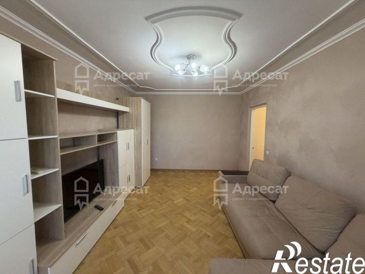 3-комн квартира ул. им. К. Симонова,  д.42