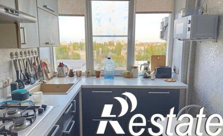 2-комн квартира улица 50 лет Октября, 17,  д. 17