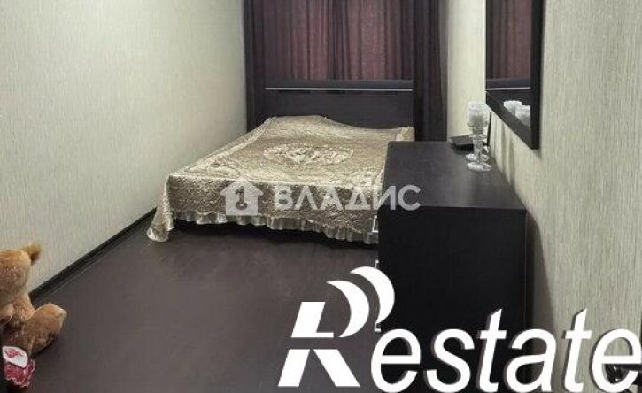 2-комн квартира улица Хользунова, 42,  д. 42