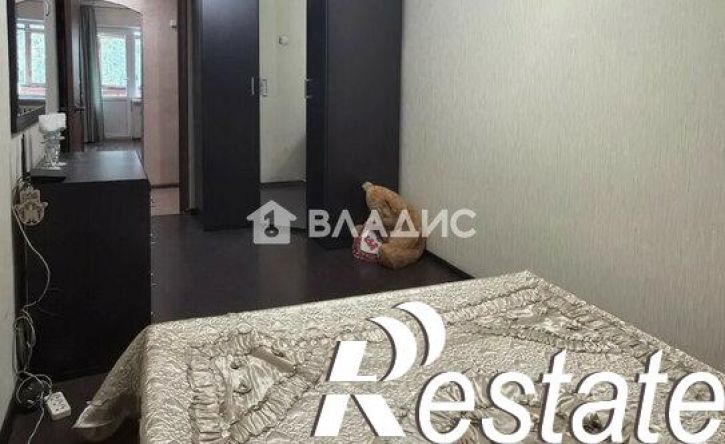 2-комн квартира улица Хользунова, 42,  д. 42