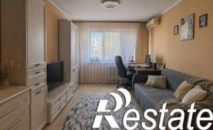 2-комн квартира улица Николая Отрады, 14,  д. 14