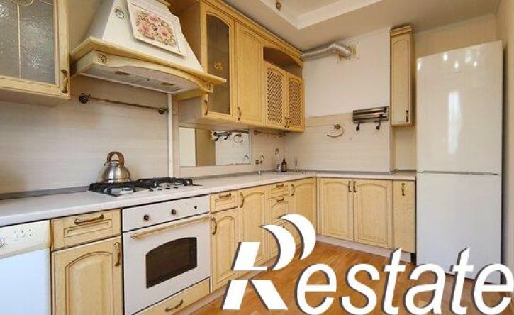 3-комн квартира улица Константина Симонова, 24,  д. 24