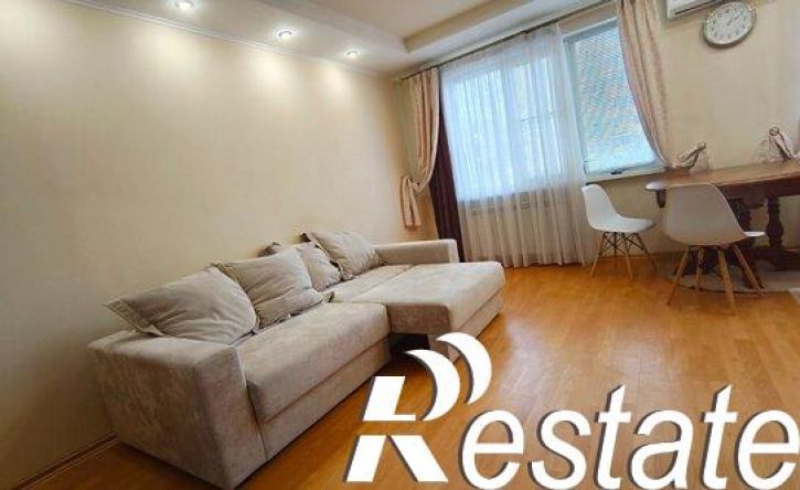 3-комн квартира улица Константина Симонова, 24,  д. 24