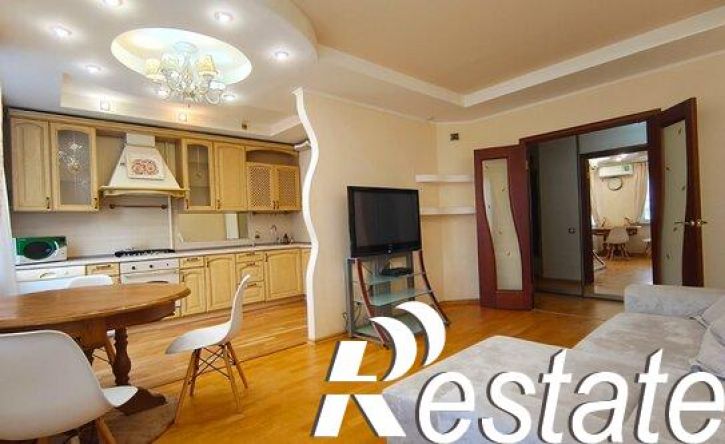 3-комн квартира улица Константина Симонова, 24,  д. 24