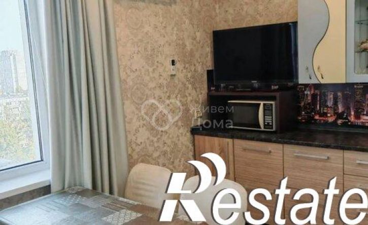 1-комн квартира бульвар 30-летия Победы, 42,  д. 42