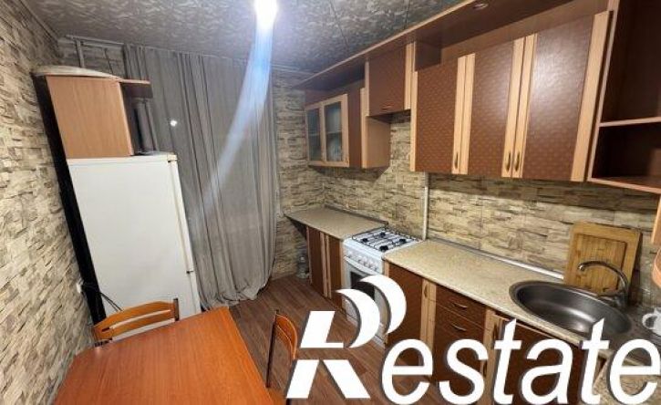 2-комн квартира улица Землячки, 50,  д. 50
