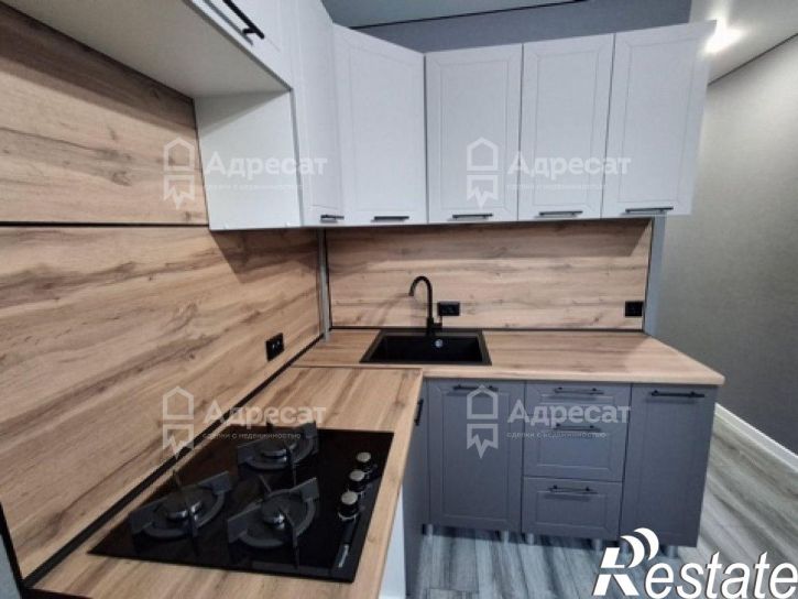 2-комн квартира ул. 64-й Армии,  д.22