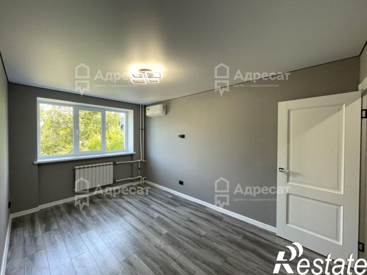 2-комн квартира ул. 64-й Армии,  д.22