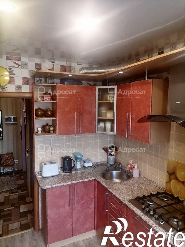 3-комн квартира ул. Рихарда Зорге,  д.38