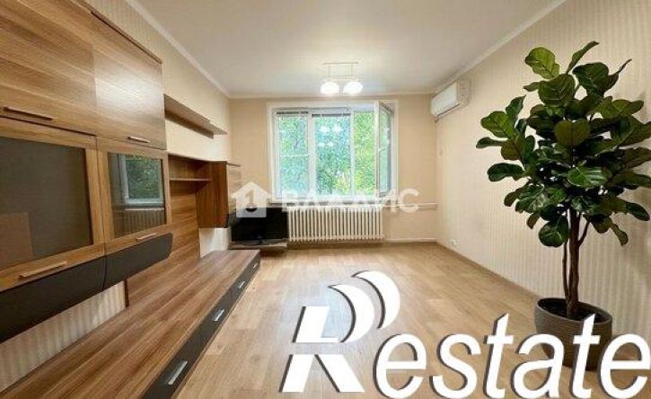 2-комн квартира улица Хиросимы, 15А,  д. 15А