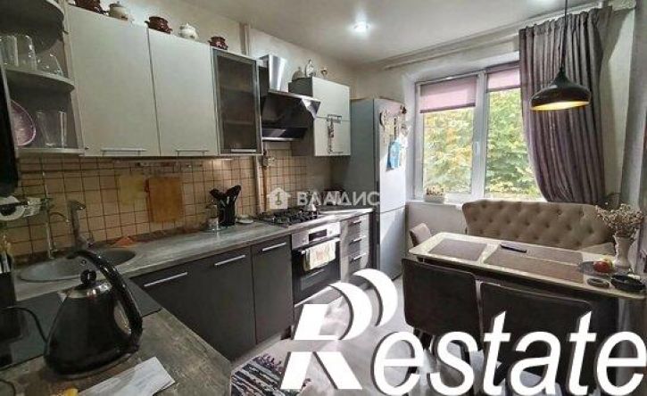 2-комн квартира улица Космонавтов, 17,  д. 17