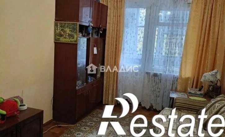 3-комн квартира улица Менжинского, 27,  д. 27