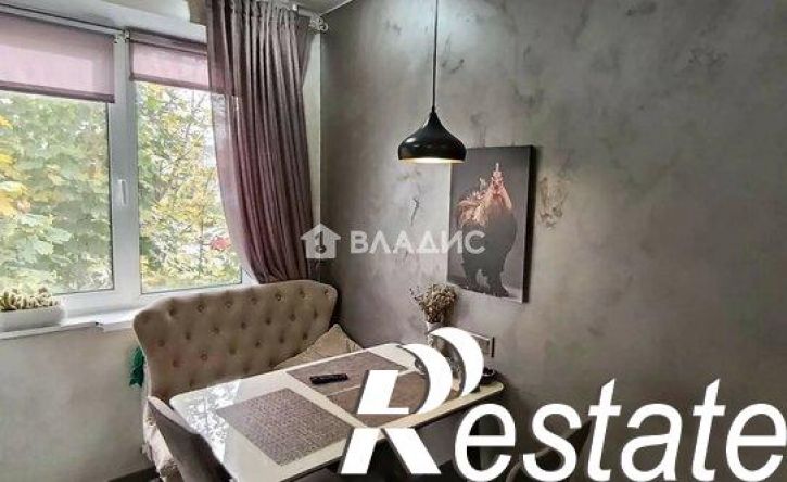 2-комн квартира улица Космонавтов, 17,  д. 17