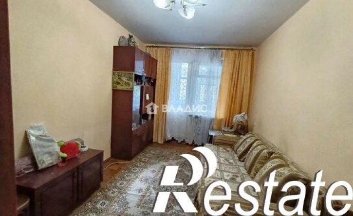 3-комн квартира улица Менжинского, 27,  д. 27