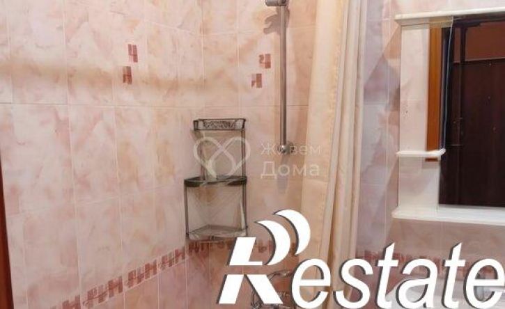 3-комн квартира улица Героев Шипки, 27,  д. 27
