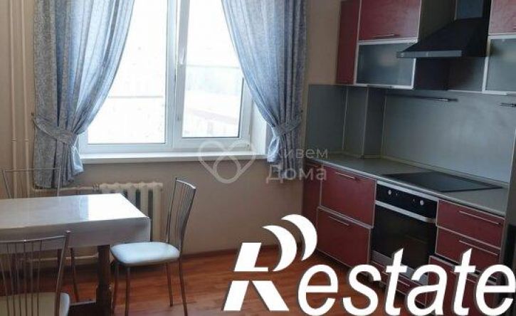 3-комн квартира улица Героев Шипки, 27,  д. 27
