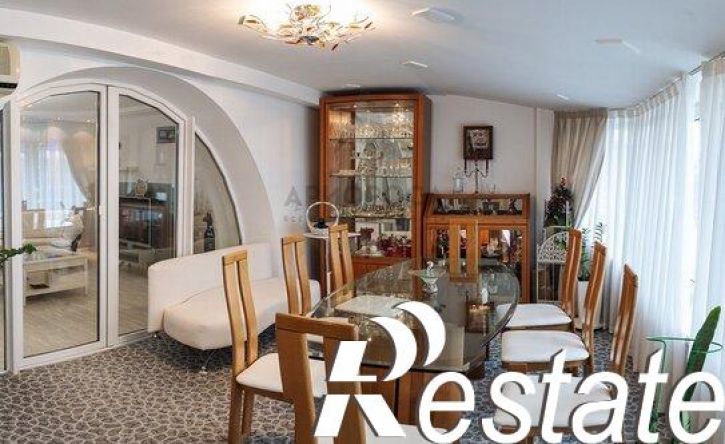 4-комн квартира Пражская улица, 1,  д. 1