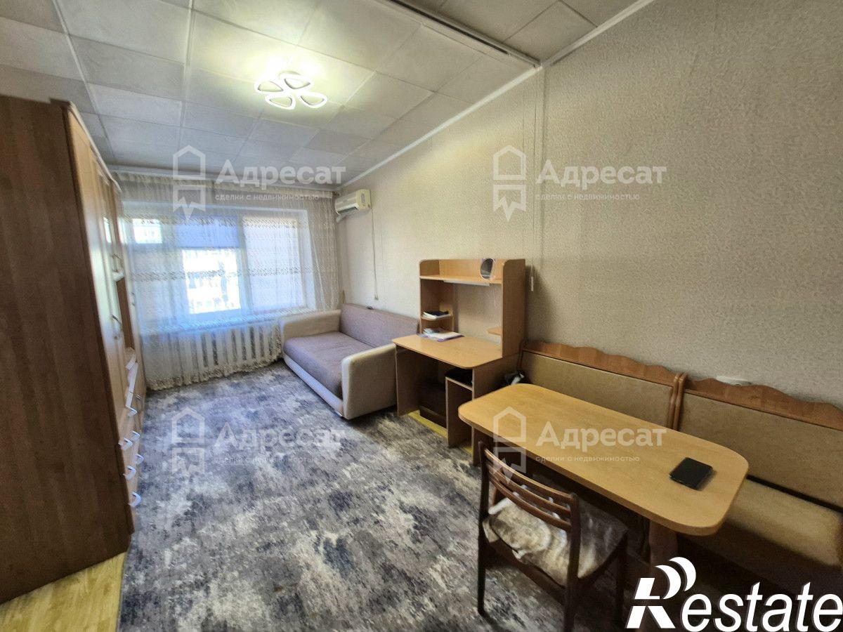 Купить комнату за 1 350 000 рублей на ул. Логовская,  д.5