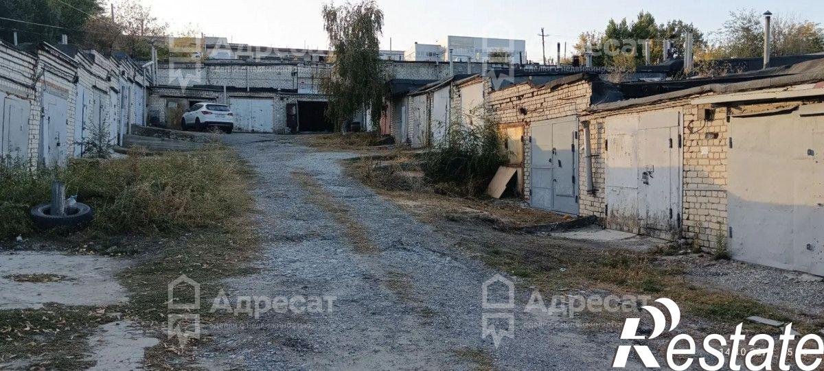 Купить гараж, место в паркинге за 560 000 рублей на ул. Пожарского