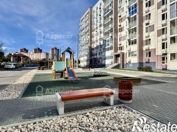 2-комн квартира ул. им. Гаря Хохолова,  д.8