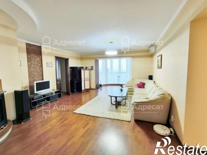 3-комн квартира ул. Грушевская,  д.12
