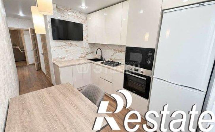 2-комн квартира улица Константина Симонова, 38,  д. 38