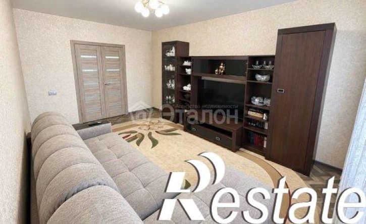 2-комн квартира улица Константина Симонова, 38,  д. 38