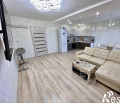 1-комн, 55кв м, этаж 9/16 ул. Коммунистическая,  д.56