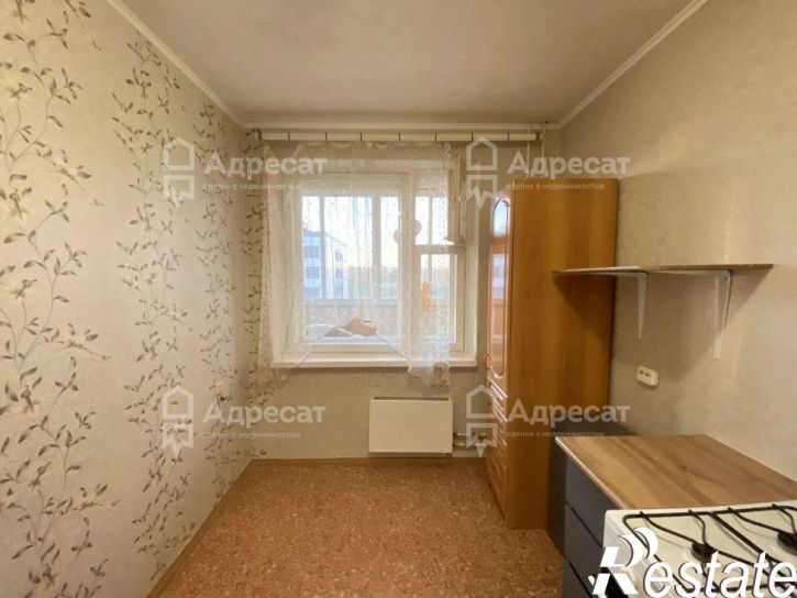 3-комн квартира ул. Шекснинская,  д.40