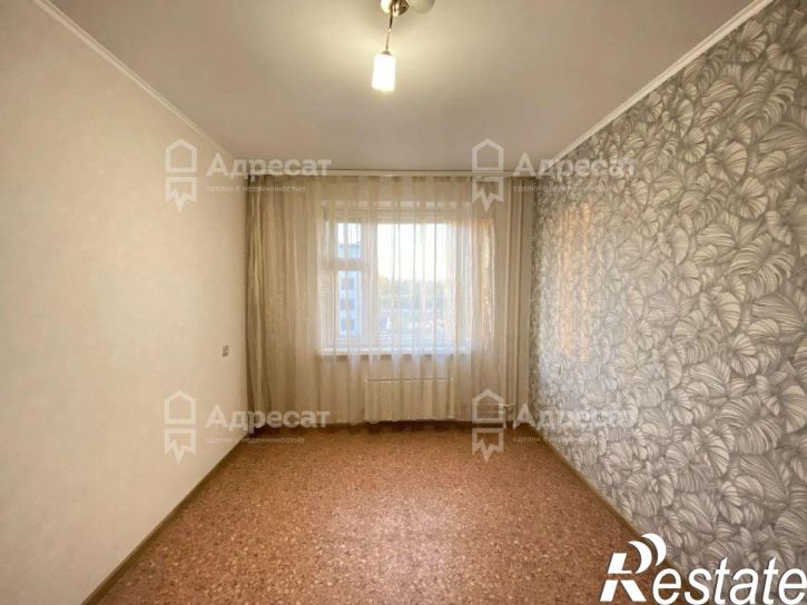 3-комн квартира ул. Шекснинская,  д.40