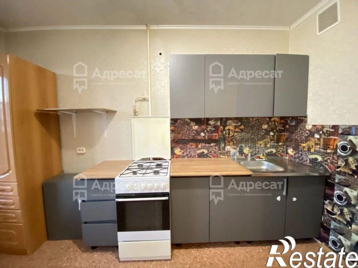 3-комн квартира ул. Шекснинская,  д.40